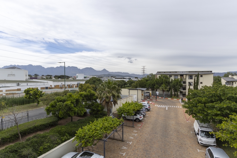 2 Bedroom Property for Sale in The Links Western Cape